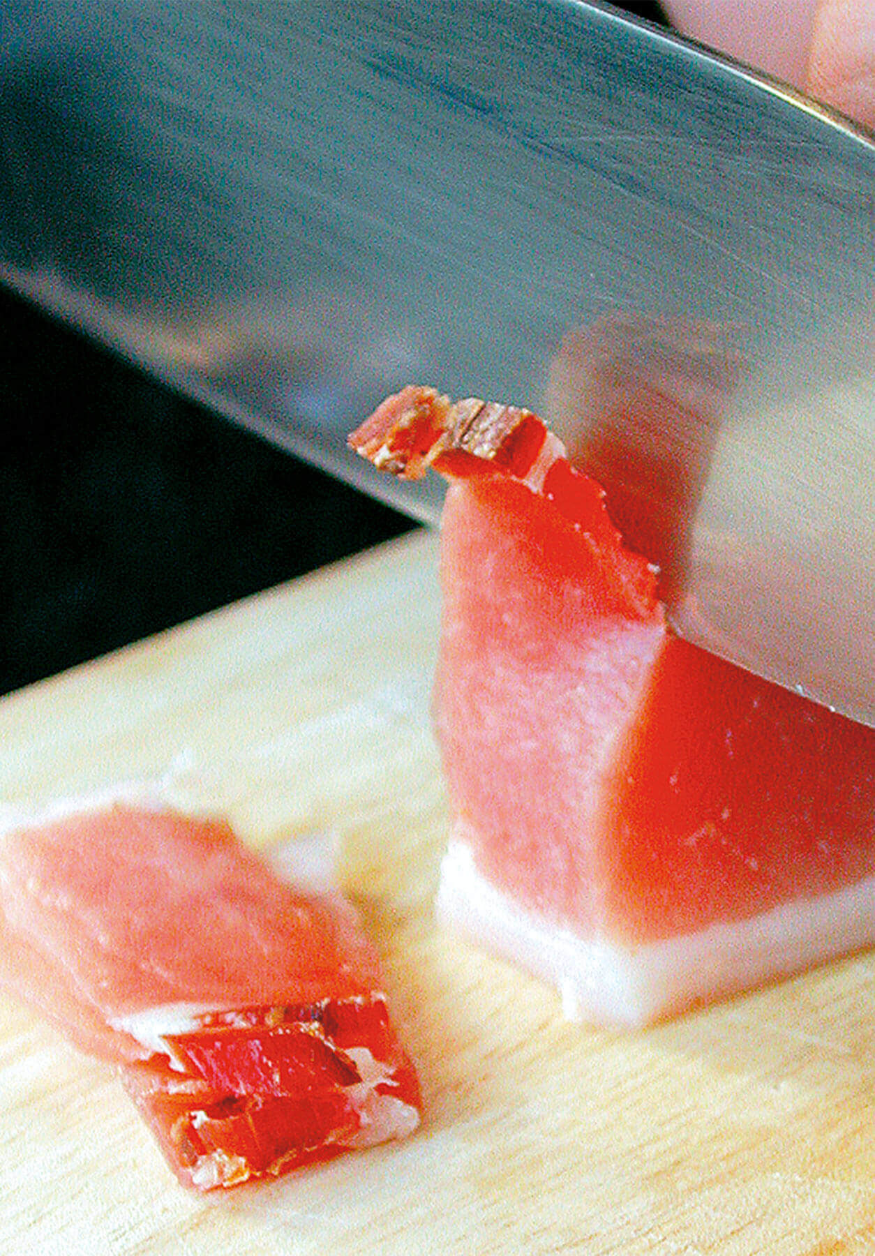 L'arte del taglio dello speck